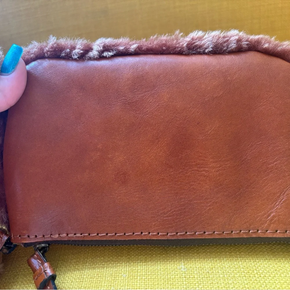 Patricia Nash Wristlet - Picture 2 of 4